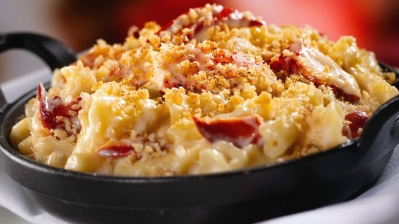 A skillet of Lobster Mac 'N' Cheese at The Capital Grille