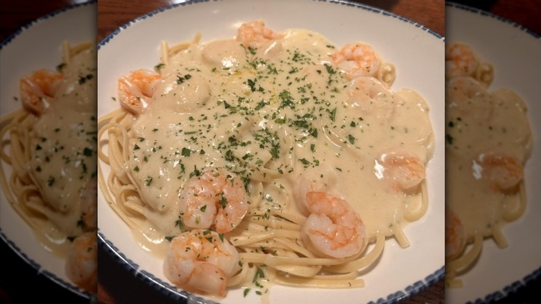 A plate of Shrimp Linguini Alfredo at Red Lobster