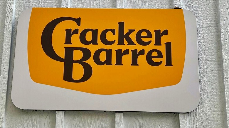 Cracker Barrel updated logo
