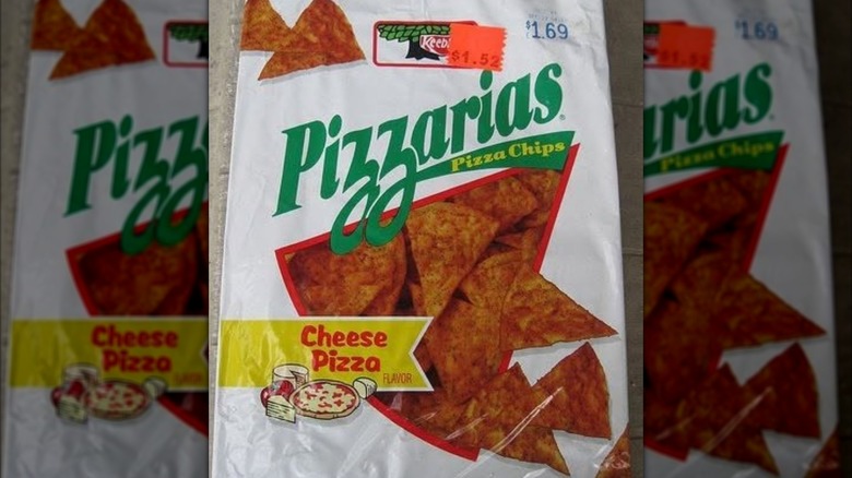 Close-up of a bag of Pizzaria Pizza Chips