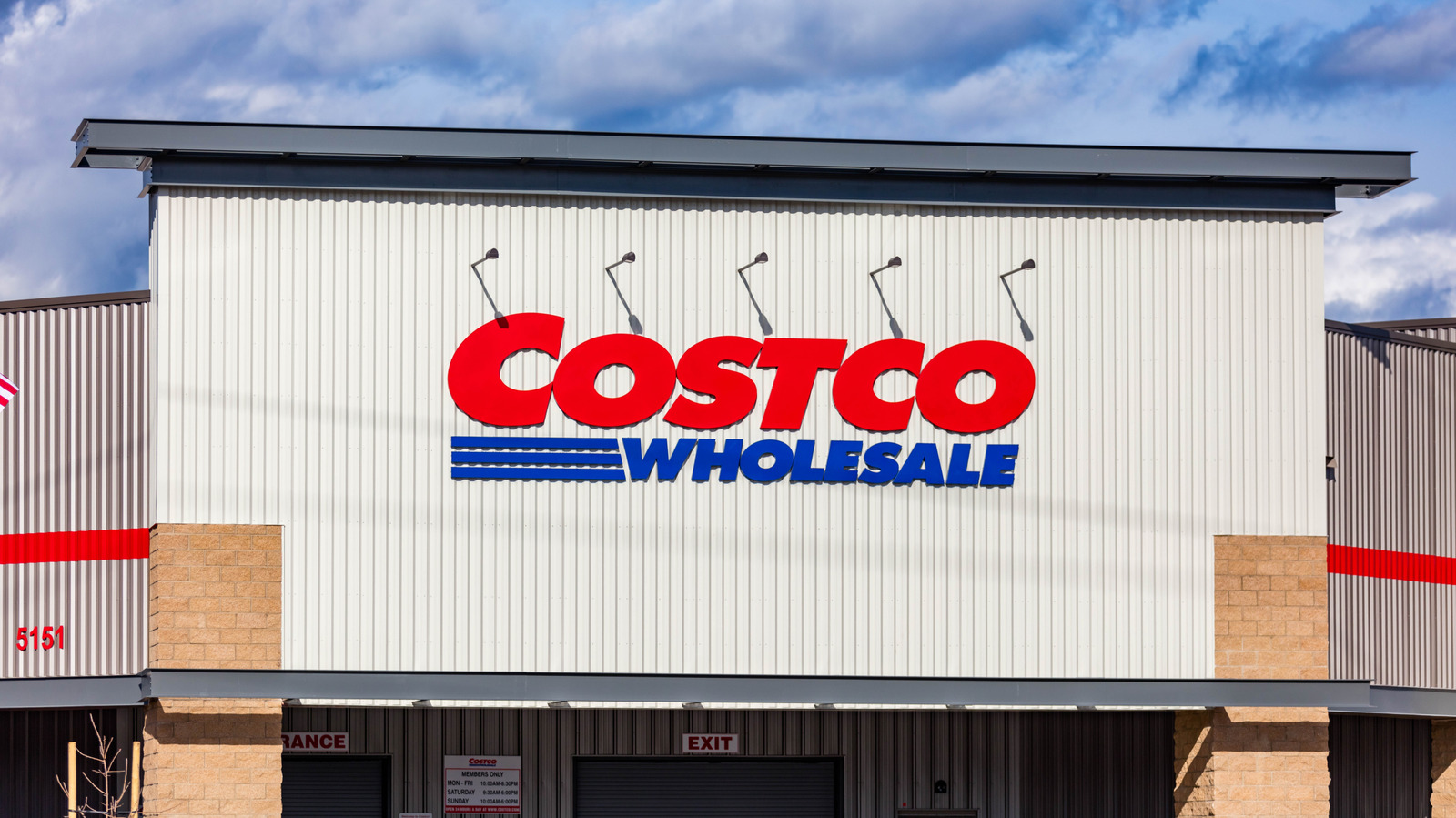 9 Costco Chocolate Treats You Should Buy, According To Customers