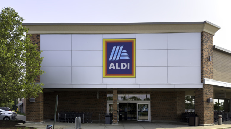 Aldi storefront