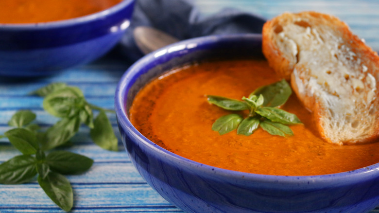 Bowl of tomato soup 