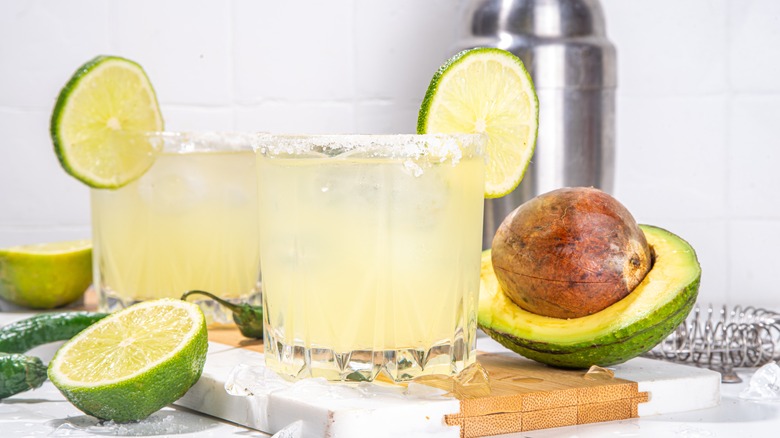 margarita with avocado