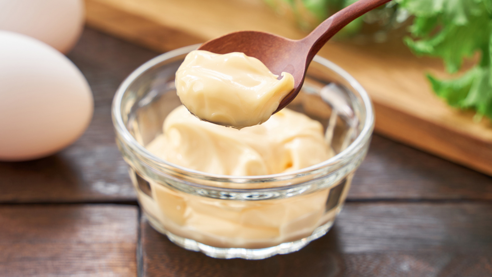 <a href="https://www.foodrepublic.com/2042095/add-truffle-oil-to-mayo-bougie-upgrade/" target="_blank">Add This Condiment To Mayo For A Bougie Upgrade</a>