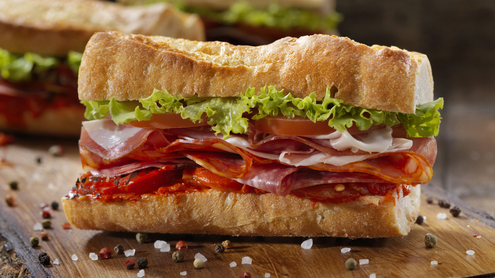 <a href="https://www.foodrepublic.com/2116131/adding-mayo-italian-sub-controversial/" target="_blank">Adding This Condiment To An Italian Sub Might Earn You A Side-Eye</a>
