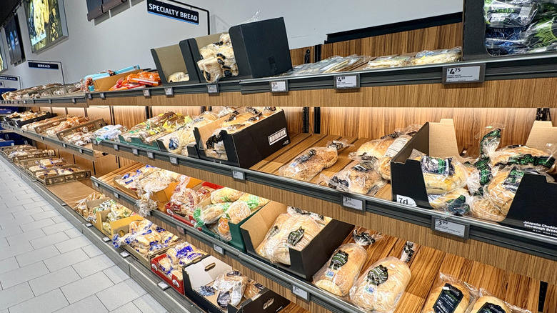 Aldi bread aisle with bread products