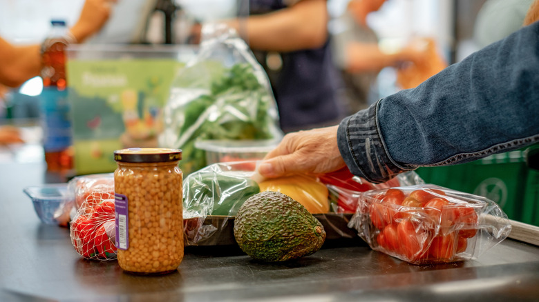 Grocery checkout counter