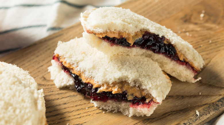 Crustless peanut butter and jelly sandwich