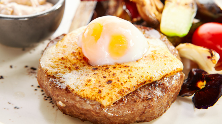 sous vide egg burger