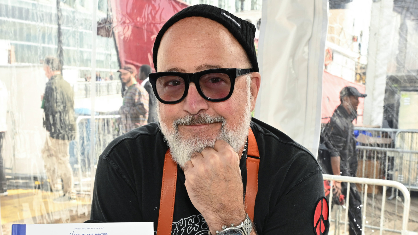 <a href="https://www.foodrepublic.com/2038292/andrew-zimmern-non-fried-hanukkah-foods/" target="_blank">Andrew Zimmern Always Serves These Non-Fried Foods During Hanukkah</a>