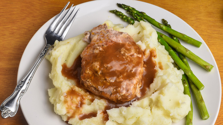 Marinate Pork Chops In Apple Cider For Fall Flavor