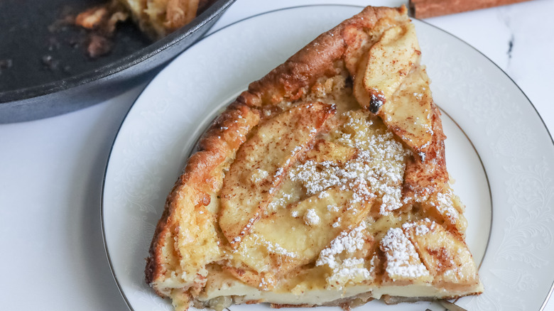 apple Dutch baby portion
