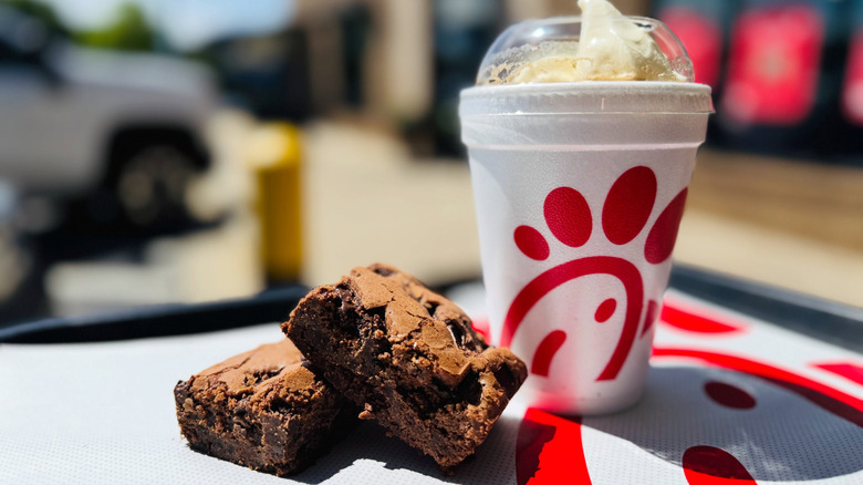 A Chick-fil-A brownie and beverage.
