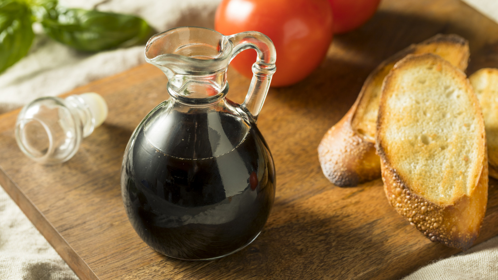 <a href="https://www.foodrepublic.com/1773214/red-wine-and-balsamic-vinegar-difference/" target="_blank">Are Red Wine Vinegar And Balsamic Interchangeable?</a>