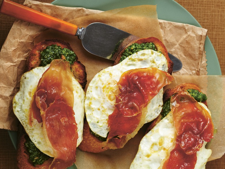 Arugula Pesto "Green Eggs And Ham" Sandwich Recipe