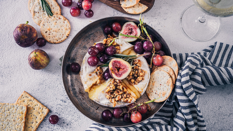 Baked Brie with fresh fruit and crackers