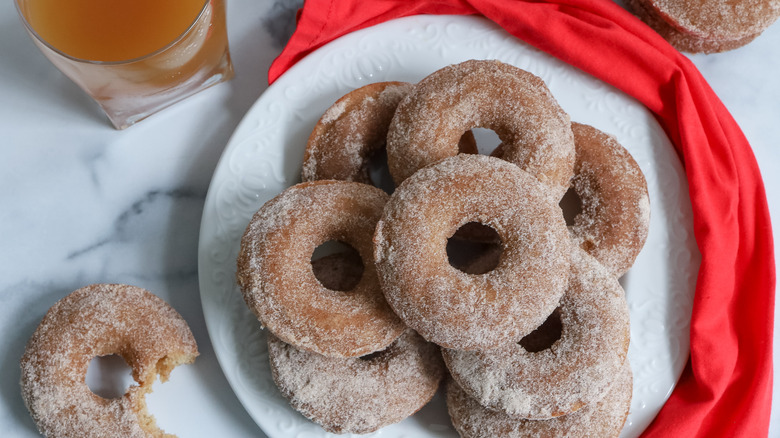 baked sugar-dusted apple cider donuts 