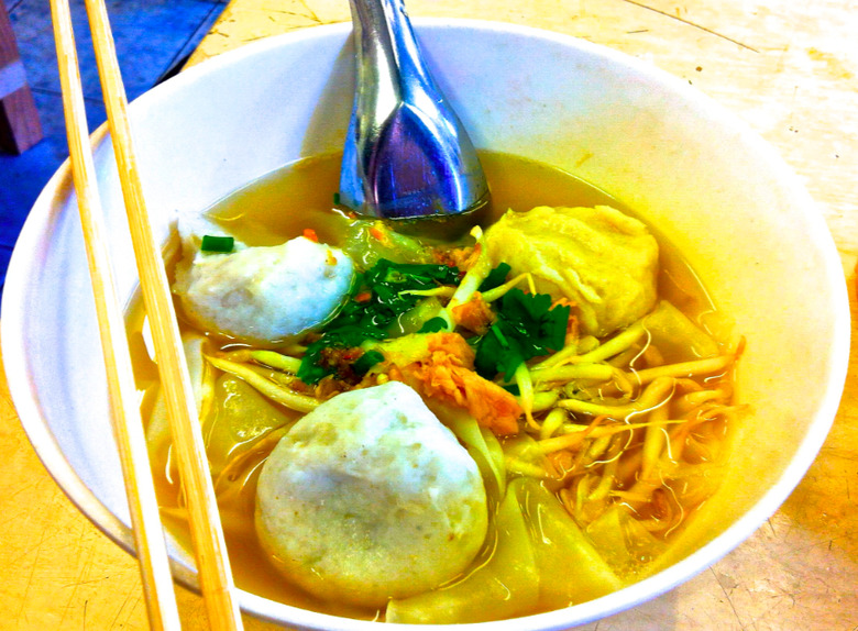 Bangkok: 9 Things To Eat At Chatuchak Market