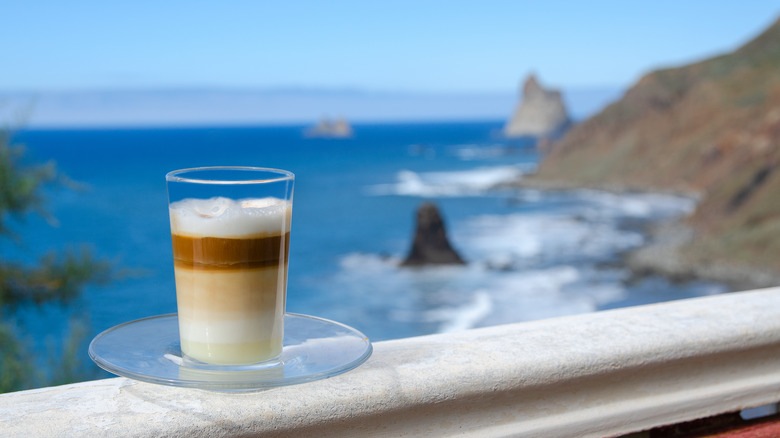 barraquito on ledge overlooking ocean at Tenerife