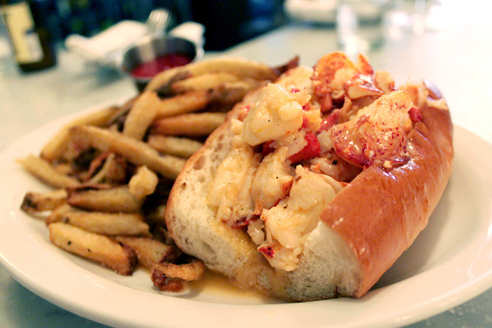 Behold: The Beers That Pair Perfectly With Lobster Rolls