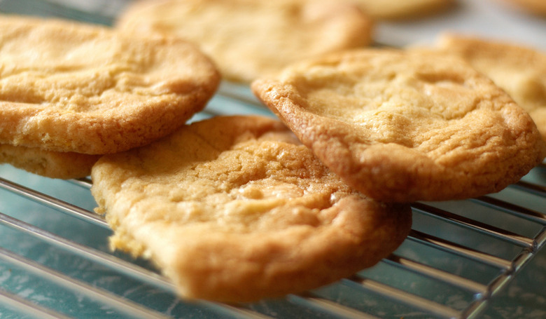 Belgian White Beer Cookies With Orange Icing