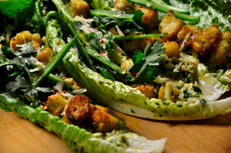 Best Basic Caesar Salad Recipe