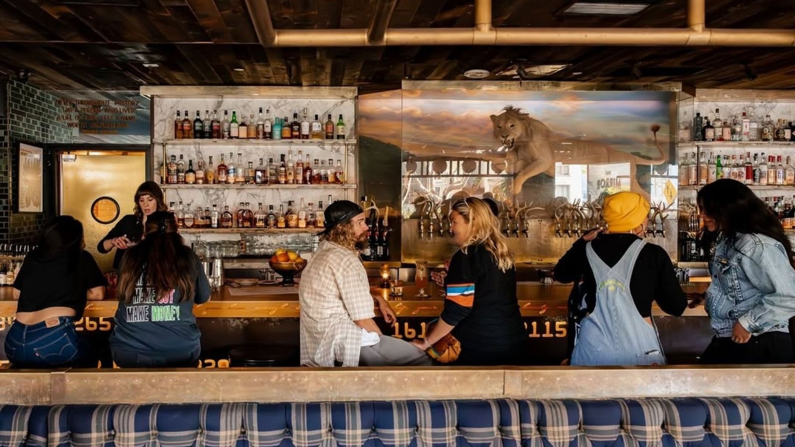 <a href="https://www.foodrepublic.com/2161291/best-gastropubs-san-diego-according-to-local/" target="_blank">The Absolute Best Gastropubs In San Diego, According To A Local</a>
