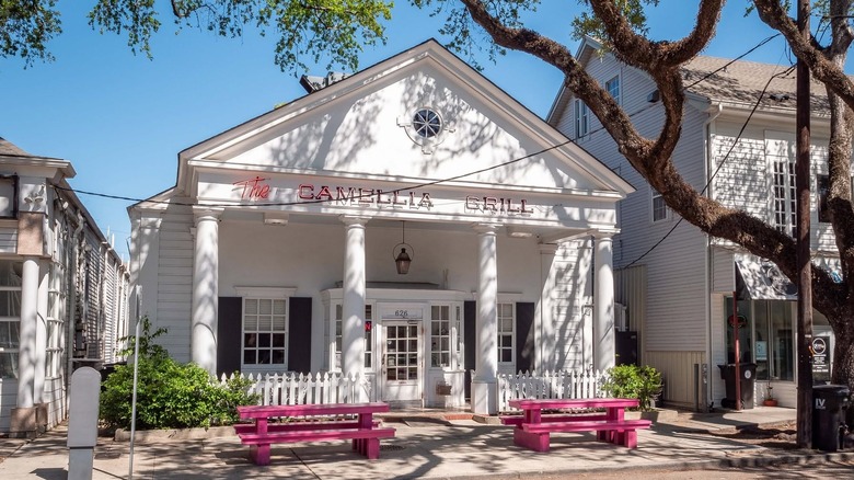 The Camellia Grill restaurant exterior.