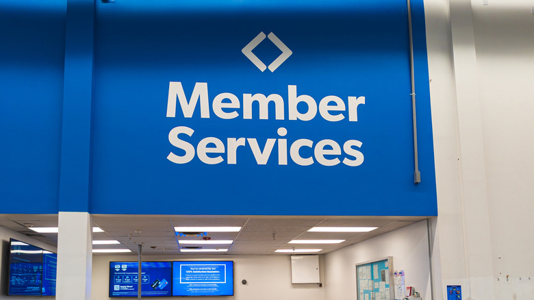 Member Services area at a Sam's Club warehouse