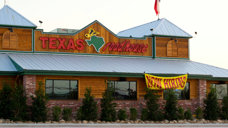 outside of Texas Roadhouse