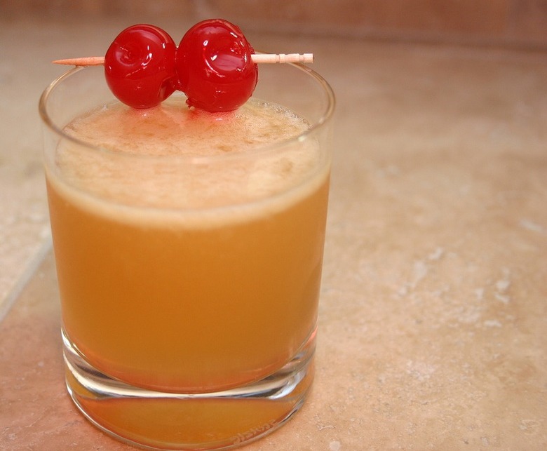 Bourbon Sour Cocktail Recipe
