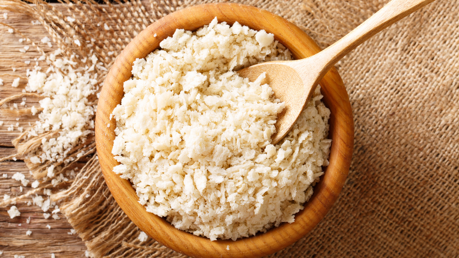 Breadcrumbs And Panko Are Actually Not Interchangeable