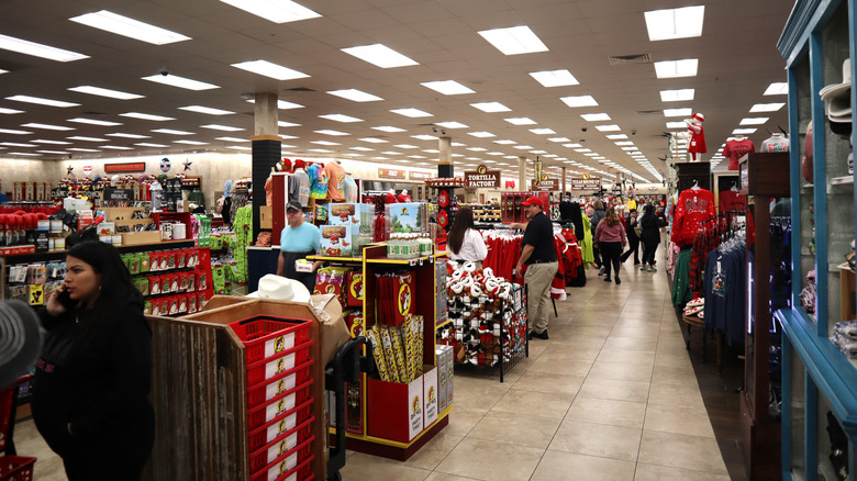 People mill around a Buc-ee's location