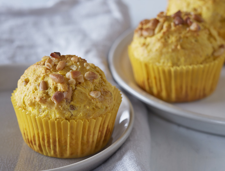 Butternut-Pine Nut Muffins Recipe