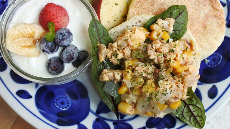 eggs with canned tuna