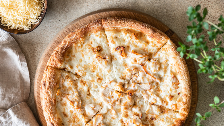 cream based pizza