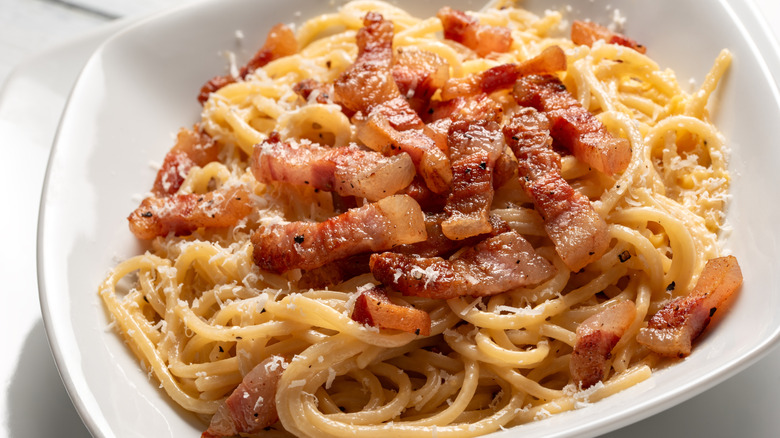 A bowl of pasta alla gricia