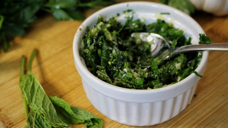mint parsley garlic mixture