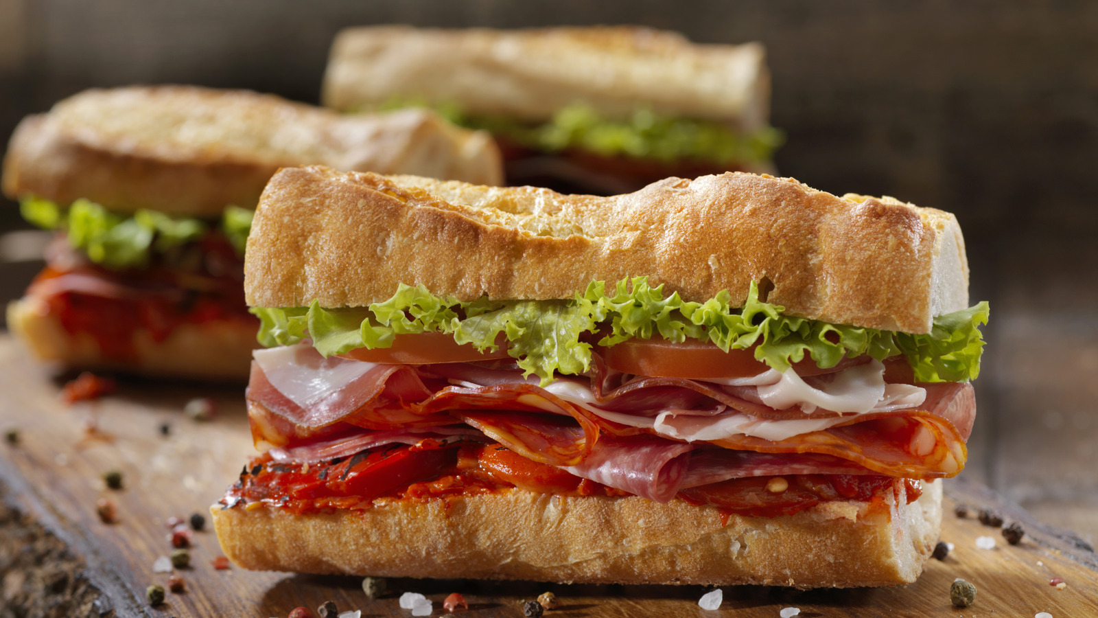 <a href="https://www.foodrepublic.com/1894033/what-to-look-for-quality-roast-beef/" target="_blank">Check The Color Of This Deli Meat Before Buying From Your Local Market</a>