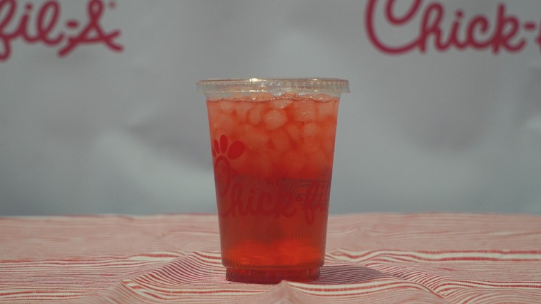 Chick-fil-A Strawberry Hibiscus & Sprite.
