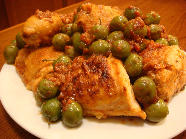 Chicken with Tomatoes and Olives Recipe