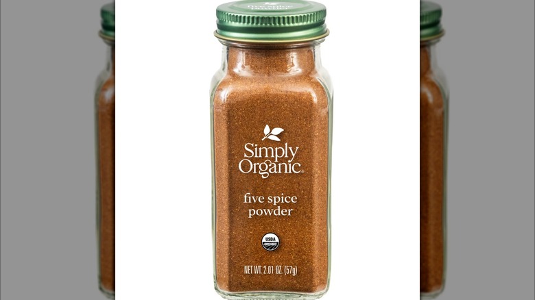 Simply Organic Five Spice Powder﻿ jar.
