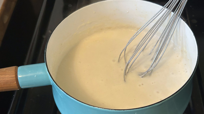 béchamel in saucepan