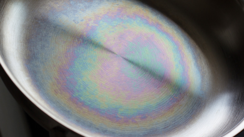 Stainless steel pan with rainbow stain