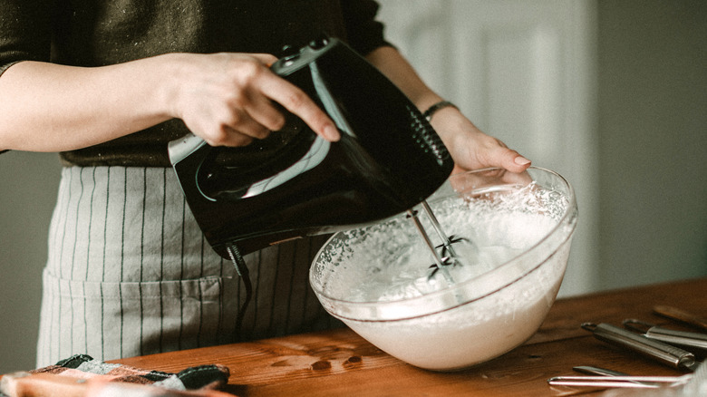 Mixing whipped cream