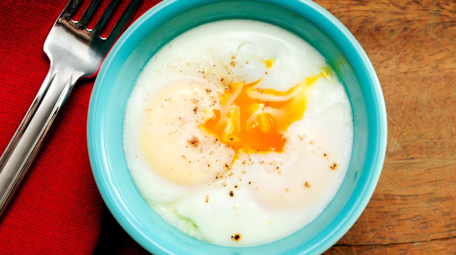 <a href="https://www.foodrepublic.com/1753228/coddled-vs-poached-eggs-difference-explained/" target="_blank">Coddled Vs Poached Eggs: Here’s What Sets Them Apart</a>