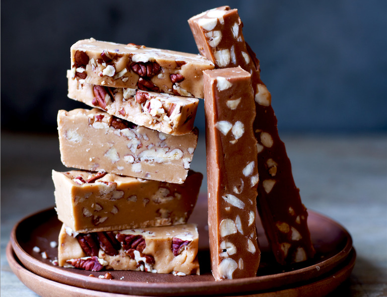 Whip up your own batch of creamy, coffee-flavored fudge (on the right side, slightly darker) with a hit of espresso and bits of toasted almonds scattered throughout.