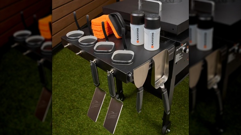 A Blackstone 16-Piece Ultimate Kit