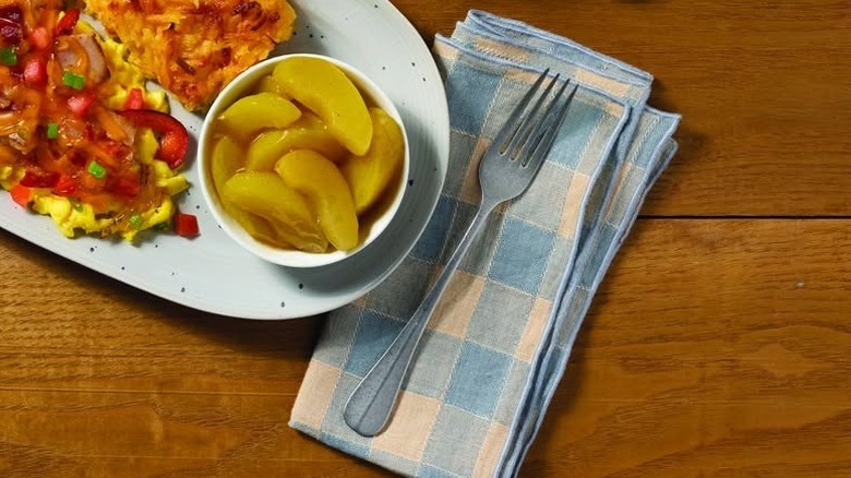 Fried cinnamon apples